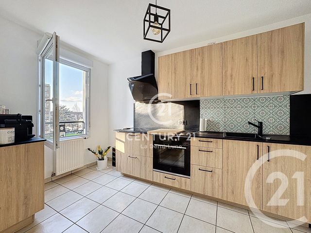 Appartement T3 à louer - 3 pièces - 66.37 m2 - TASSIN LA DEMI LUNE - 69 - RHONE-ALPES - Century 21 La Demi-Lune