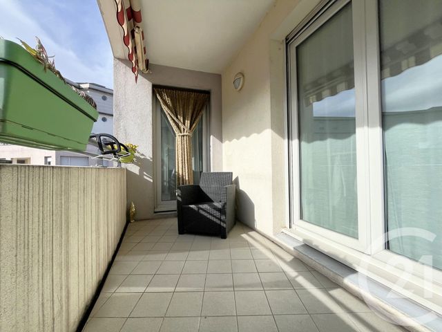 Appartement T3 à vendre - 3 pièces - 73.12 m2 - LYON - 69009 - RHONE-ALPES - Century 21 La Demi-Lune