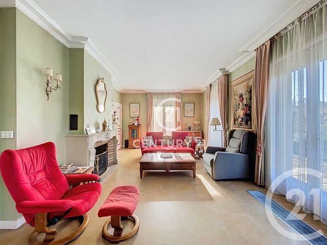 maison à vendre - 8 pièces - 197.55 m2 - CHARBONNIERES LES BAINS - 69 - RHONE-ALPES - Century 21 La Demi-Lune