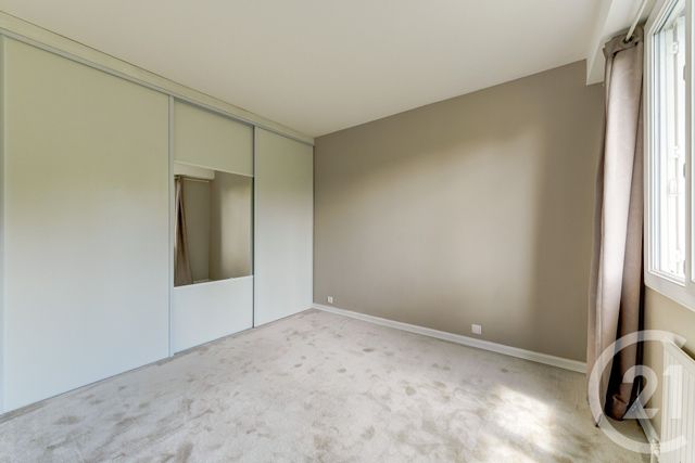 Afficher la photo en grand Appartement F3 à vendre - 3 pièces - 75.1 m2 - TASSIN LA DEMI LUNE - 69 - RHONE-ALPES - Century 21 La Demi-Lune