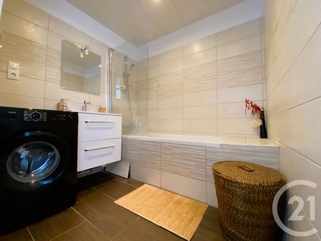 Appartement T3 à vendre - 3 pièces - 59.65 m2 - TASSIN LA DEMI LUNE - 69 - RHONE-ALPES - Century 21 La Demi-Lune