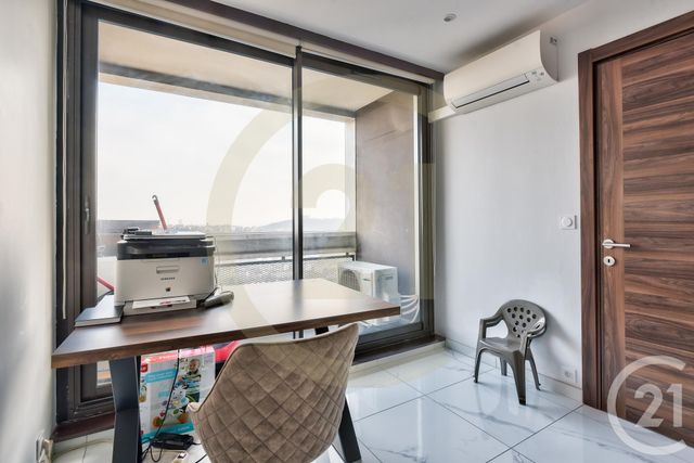 Appartement F4 à vendre - 4 pièces - 83.02 m2 - LYON - 69009 - RHONE-ALPES - Century 21 La Demi-Lune