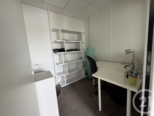 entreprise à louer - 78.5 m2 - FRANCHEVILLE - 69 - RHONE-ALPES - Century 21 La Demi-Lune