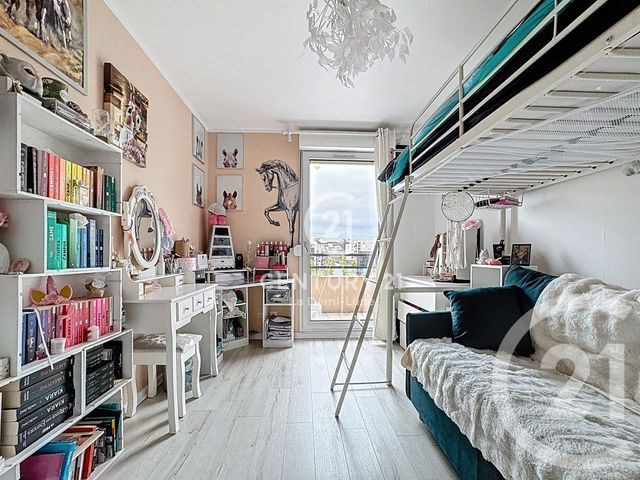 Appartement T4 à vendre - 4 pièces - 87.55 m2 - VILLEURBANNE - 69 - RHONE-ALPES - Century 21 La Demi-Lune