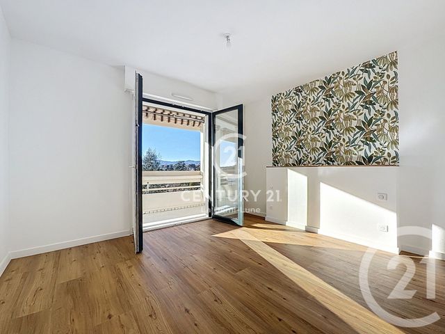 Appartement T2 à vendre - 2 pièces - 55.09 m2 - TASSIN LA DEMI LUNE - 69 - RHONE-ALPES - Century 21 La Demi-Lune