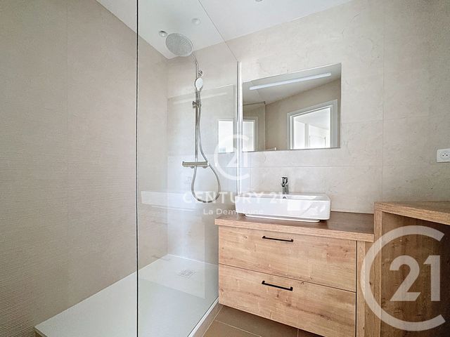 Appartement T2 à vendre - 2 pièces - 55.09 m2 - TASSIN LA DEMI LUNE - 69 - RHONE-ALPES - Century 21 La Demi-Lune