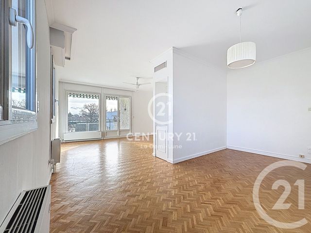 Appartement T3 à vendre - 4 pièces - 93.66 m2 - CHARBONNIERES LES BAINS - 69 - RHONE-ALPES - Century 21 La Demi-Lune