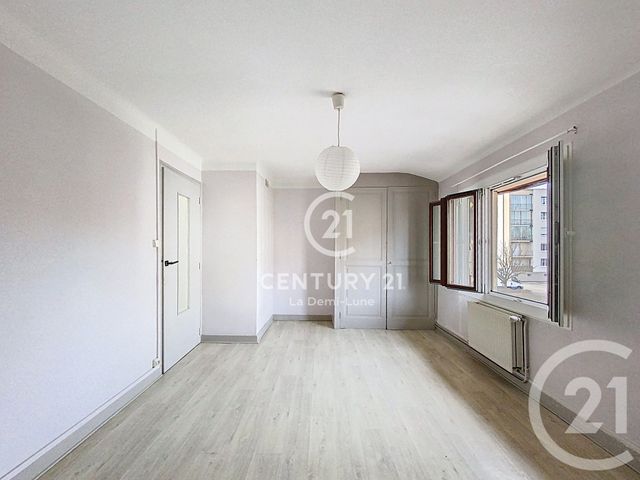 Appartement T3 à louer - 3 pièces - 64.35 m2 - CRAPONNE - 69 - RHONE-ALPES - Century 21 La Demi-Lune