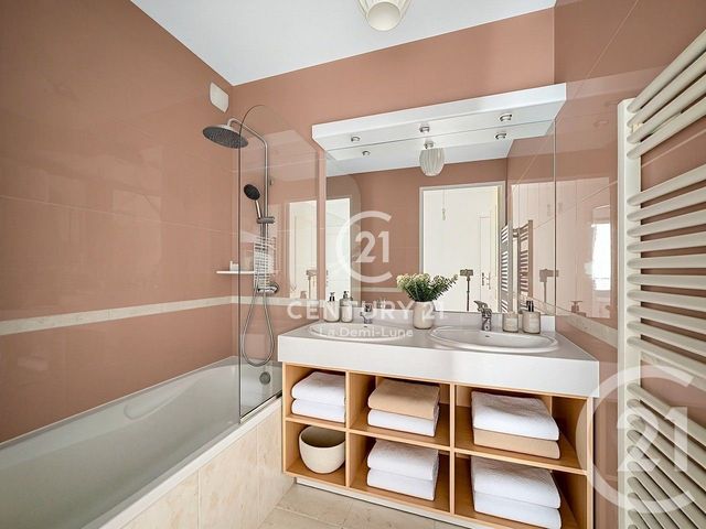 Appartement T4 à vendre - 4 pièces - 88.95 m2 - TASSIN LA DEMI LUNE - 69 - RHONE-ALPES - Century 21 La Demi-Lune