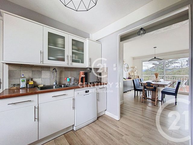 Appartement T5 à vendre - 5 pièces - 75.15 m2 - TASSIN LA DEMI LUNE - 69 - RHONE-ALPES - Century 21 La Demi-Lune