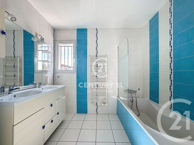 maison à vendre - 7 pièces - 137.2 m2 - GREZIEU LA VARENNE - 69 - RHONE-ALPES - Century 21 La Demi-Lune