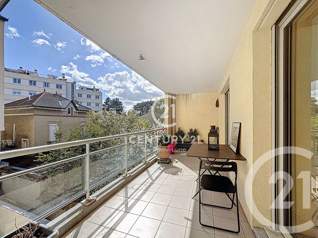 Appartement T4 à vendre - 4 pièces - 91.05 m2 - TASSIN LA DEMI LUNE - 69 - RHONE-ALPES - Century 21 La Demi-Lune