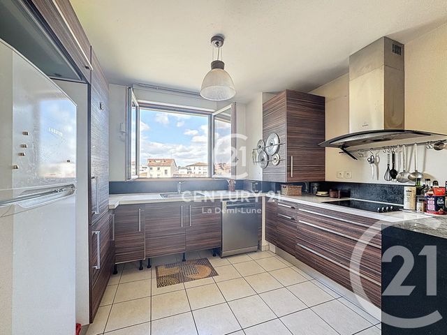 Appartement T4 à vendre - 4 pièces - 91.05 m2 - TASSIN LA DEMI LUNE - 69 - RHONE-ALPES - Century 21 La Demi-Lune