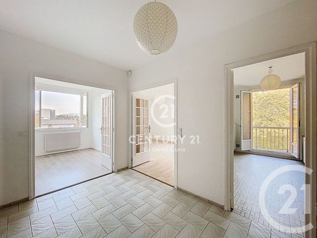 Appartement T3 à vendre - 3 pièces - 67.95 m2 - TASSIN LA DEMI LUNE - 69 - RHONE-ALPES - Century 21 La Demi-Lune