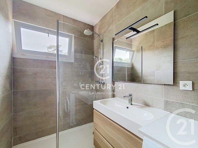 Appartement T3 à vendre - 3 pièces - 62.03 m2 - LYON - 69005 - RHONE-ALPES - Century 21 La Demi-Lune