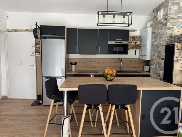 Appartement T3 à louer - 3 pièces - 54.28 m2 - ECULLY - 69 - RHONE-ALPES - Century 21 La Demi-Lune