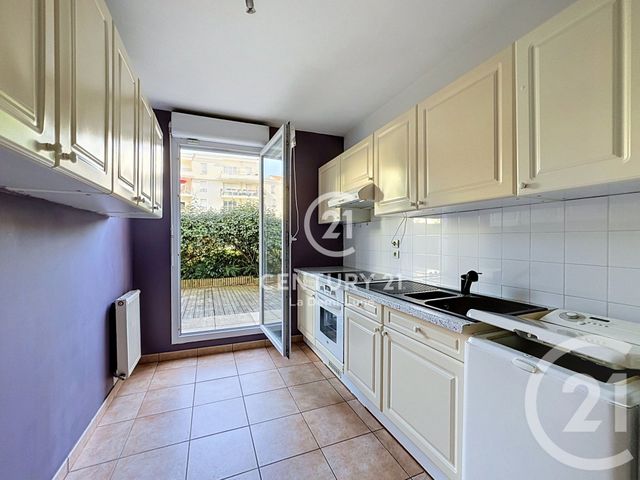 Appartement T3 à vendre - 3 pièces - 66.37 m2 - TASSIN LA DEMI LUNE - 69 - RHONE-ALPES - Century 21 La Demi-Lune