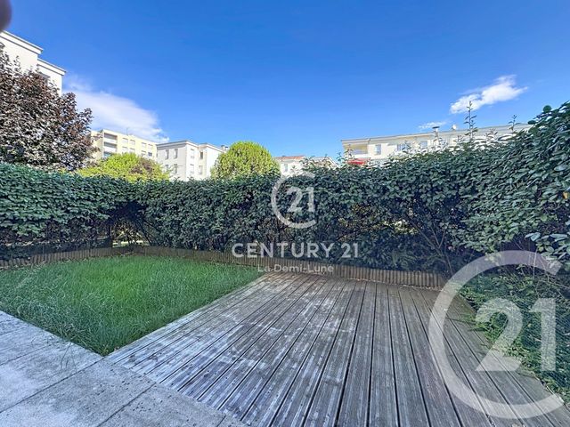 Appartement T3 à vendre - 3 pièces - 66.37 m2 - TASSIN LA DEMI LUNE - 69 - RHONE-ALPES - Century 21 La Demi-Lune