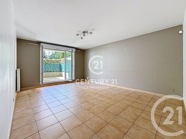 Appartement T3 à vendre - 3 pièces - 66.37 m2 - TASSIN LA DEMI LUNE - 69 - RHONE-ALPES - Century 21 La Demi-Lune