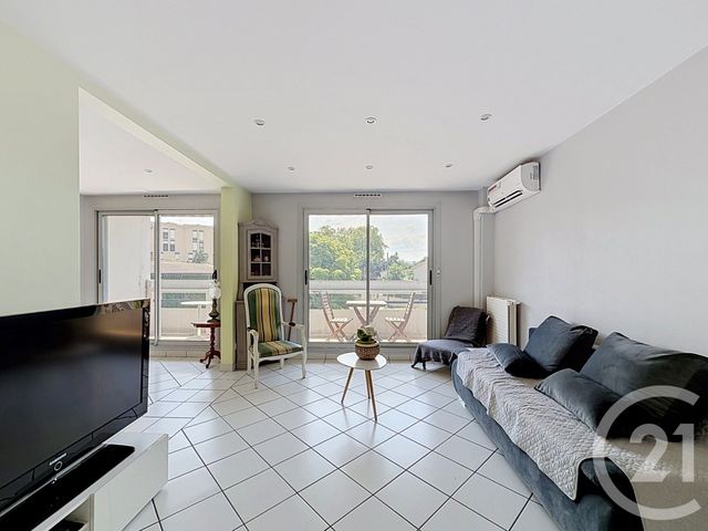 Appartement à vendre - 5 pièces - 101.48 m2 - TASSIN LA DEMI LUNE - 69 - RHONE-ALPES - Century 21 La Demi-Lune