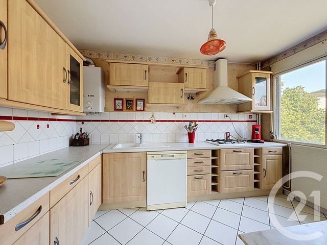 Appartement à vendre - 5 pièces - 101.48 m2 - TASSIN LA DEMI LUNE - 69 - RHONE-ALPES - Century 21 La Demi-Lune