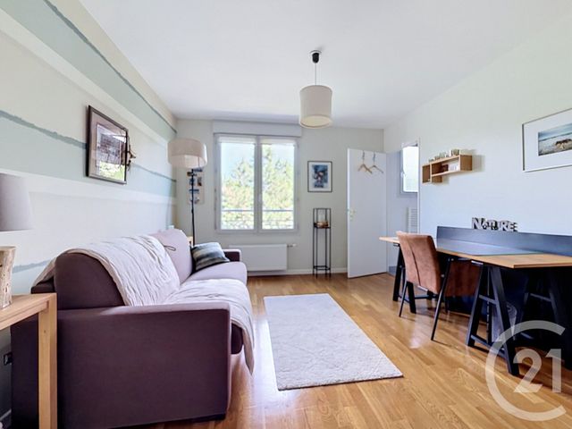 Appartement F4 à vendre - 4 pièces - 110.9 m2 - STE FOY LES LYON - 69 - RHONE-ALPES - Century 21 La Demi-Lune