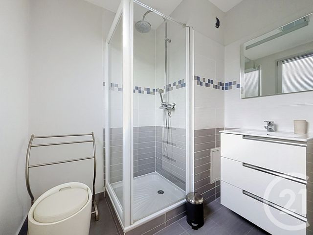 Appartement F4 à vendre - 4 pièces - 110.9 m2 - STE FOY LES LYON - 69 - RHONE-ALPES - Century 21 La Demi-Lune