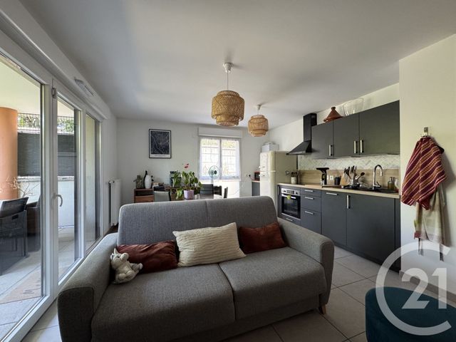 Appartement T3 à louer - 3 pièces - 65.0 m2 - TASSIN LA DEMI LUNE - 69 - RHONE-ALPES - Century 21 La Demi-Lune