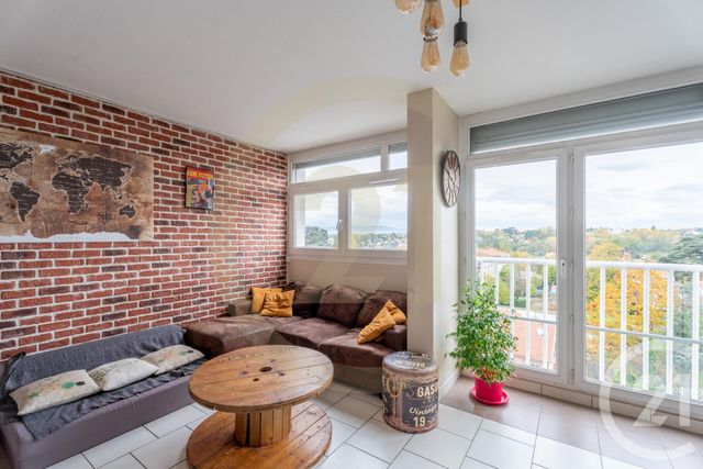 Appartement T4 à vendre - 4 pièces - 78.4 m2 - TASSIN LA DEMI LUNE - 69 - RHONE-ALPES - Century 21 La Demi-Lune