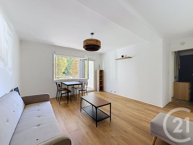 Appartement F3 à vendre - 3 pièces - 54.8 m2 - LYON - 69005 - RHONE-ALPES - Century 21 La Demi-Lune