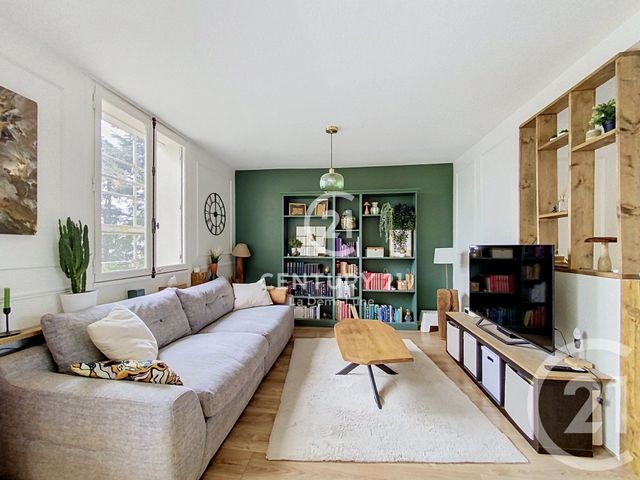 Appartement T4 à vendre - 4 pièces - 66.19 m2 - LYON - 69005 - RHONE-ALPES - Century 21 La Demi-Lune