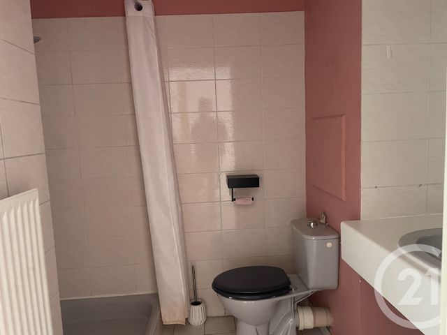 Appartement F2 à louer - 2 pièces - 29.0 m2 - LYON - 69005 - RHONE-ALPES - Century 21 La Demi-Lune