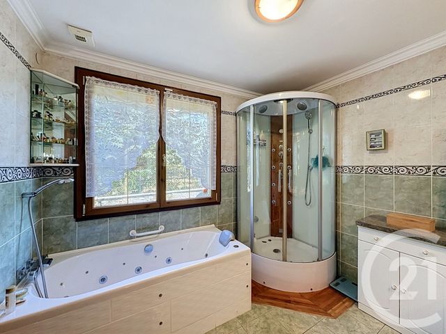 maison à vendre - 7 pièces - 177.01 m2 - CHARBONNIERES LES BAINS - 69 - RHONE-ALPES - Century 21 La Demi-Lune